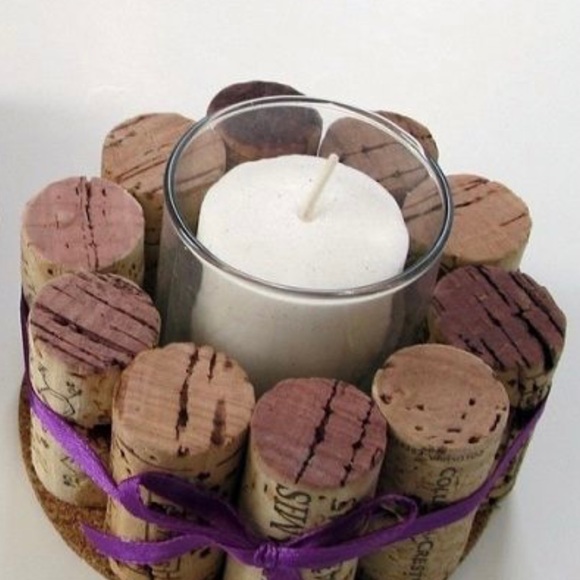 50 Used Authentic Wine Corks used to make crats - Picture 6 of 8